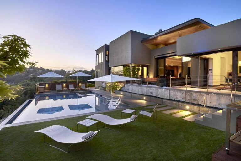 14-room-luxury-Detached-House-for-sale-01